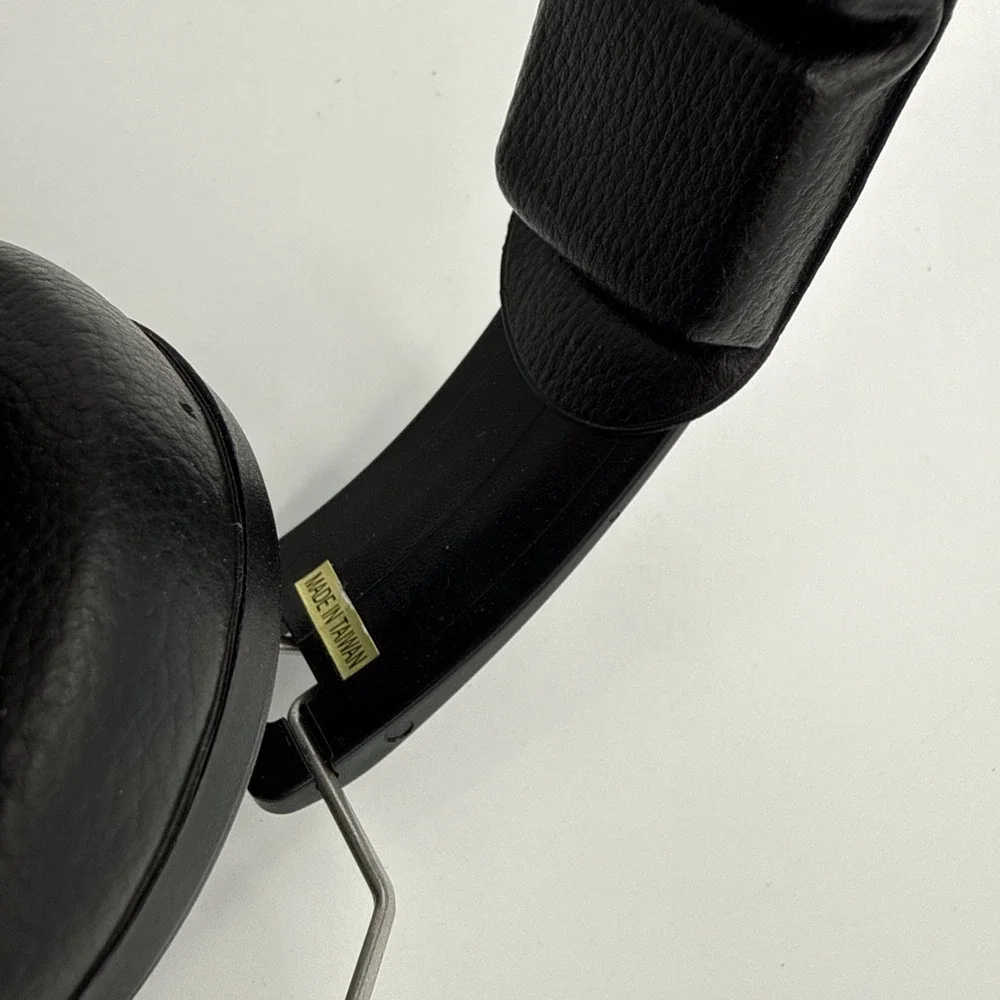 Walker's Pro Low Profile Passive Folding Muffs, Lightweight, Black